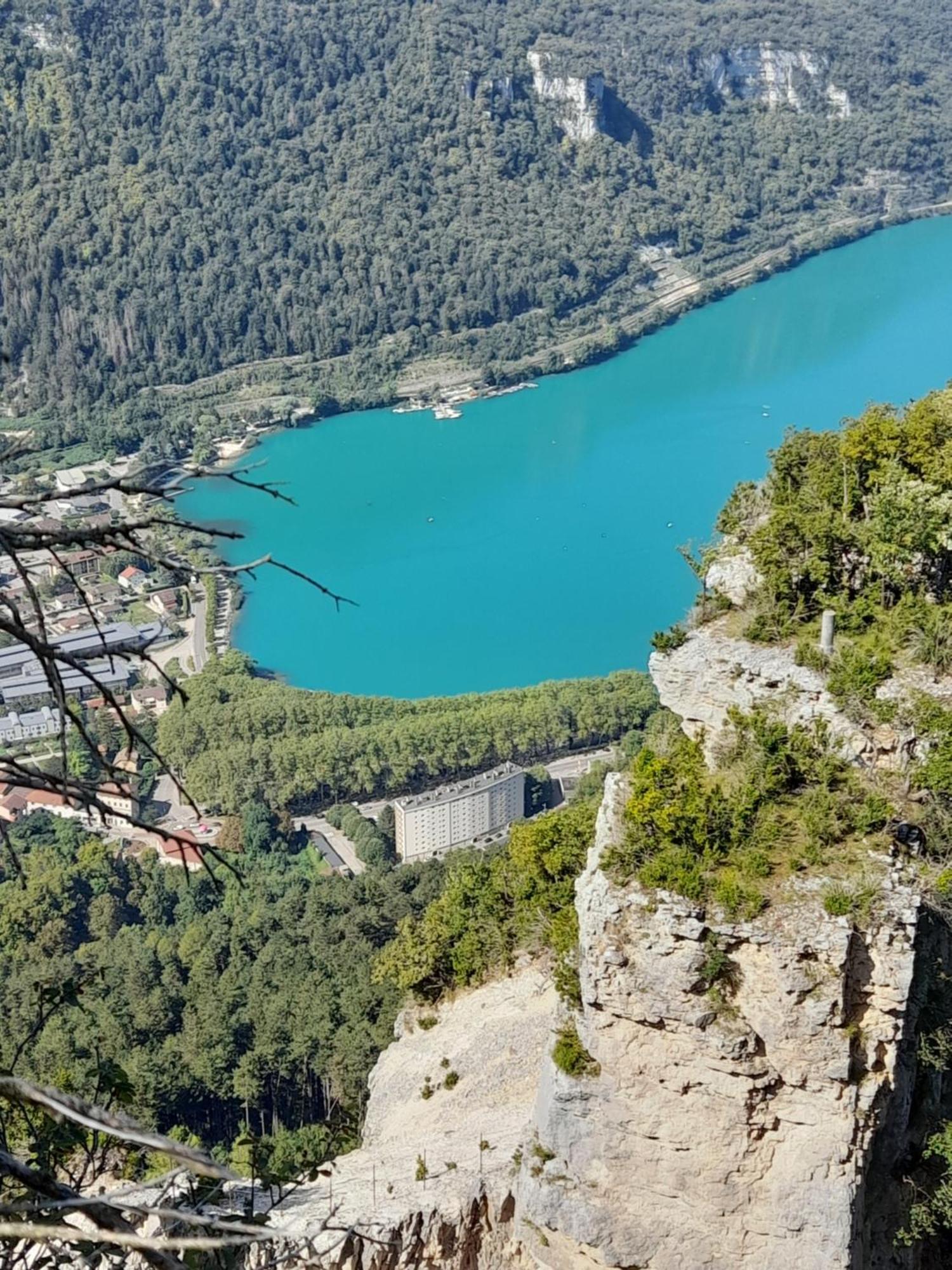 Chaleureux Appartement Nantua Exterior foto