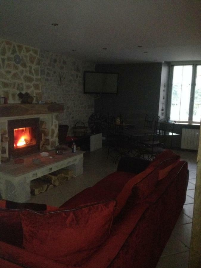 Chaleureux Appartement Nantua Exterior foto